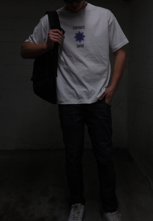 CORPORATE EMPIRE Oversized Tee